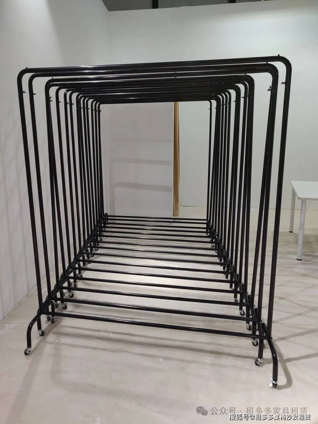 黑色高款龙门衣架出租 160×H180cm 秀场后台衣架租赁